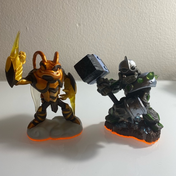 Skylander Giants Bundle - Picture 2 of 3